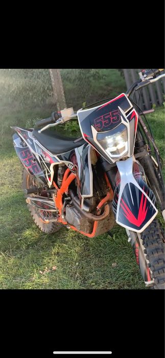 Мотоцикол GNS250