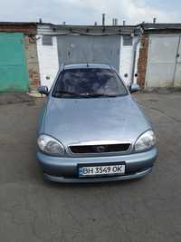 Автомобіль Daewoo Ланос 1.5 МТ