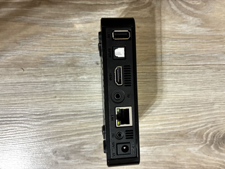 Тв приставка, Медіаплеєр MAG254