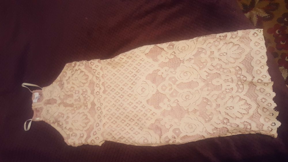 Sukienka róż pudrowy koronkowa rozm 36 elegancka weselna