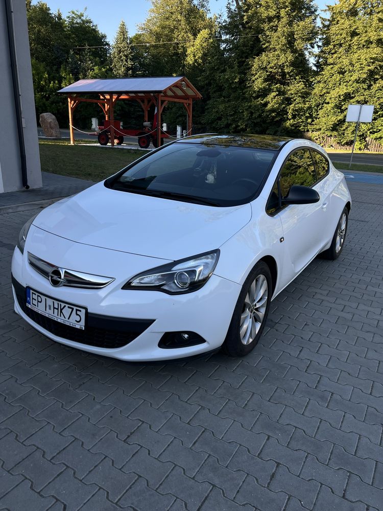 Opel astra j Gtc