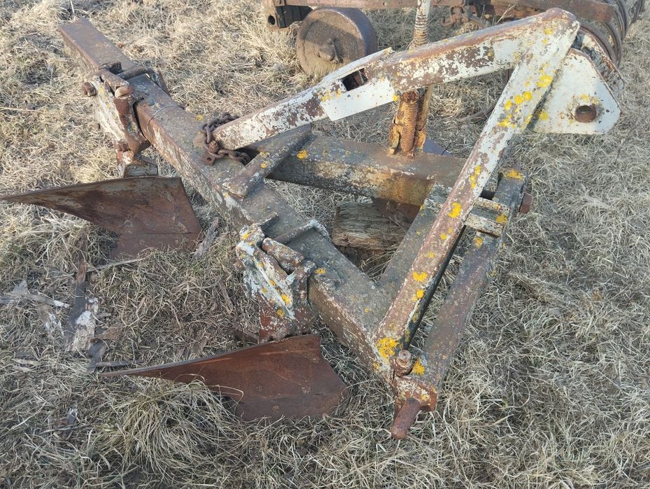 Культиватор та плуг