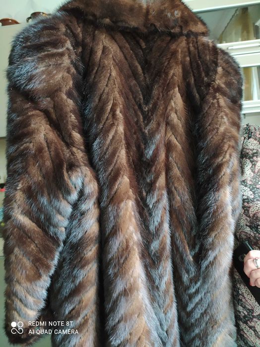 Futro z norek, naturalne