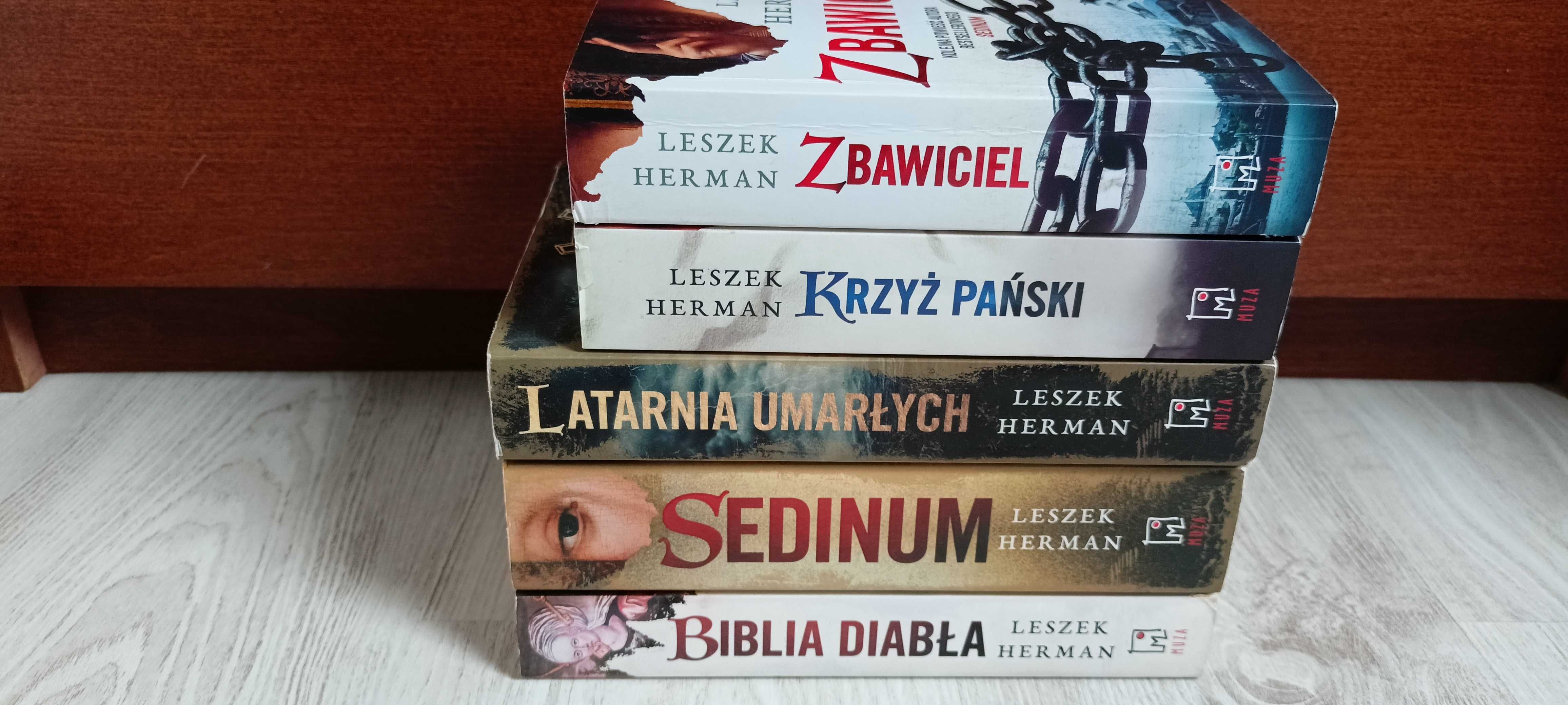 Herman Latarnia umarłych Biblia diabła Sedinum Krzyż Pański Zbawiciel