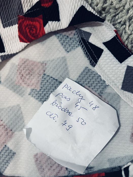 Piekna sukienka tunika damska rozm M/L rekaw krotki w wzory