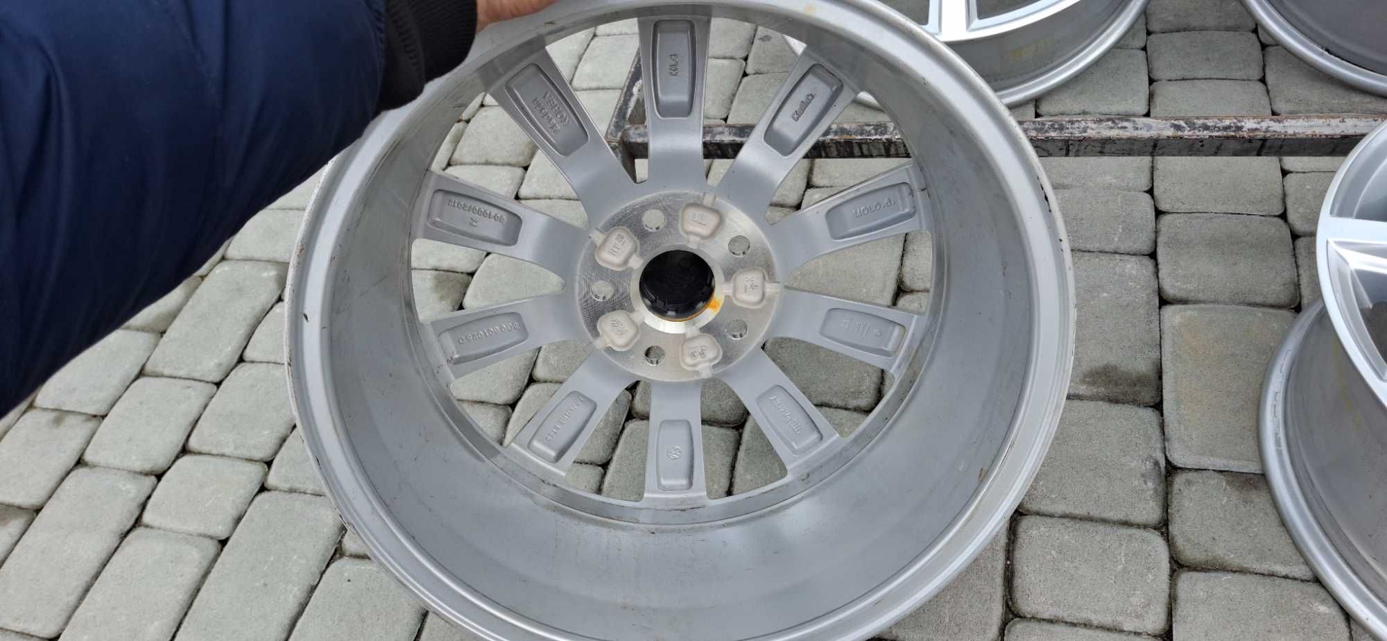 Диски VW London R17 5x112 7J ET40 Passat B7 B8  3G0 601 025 D