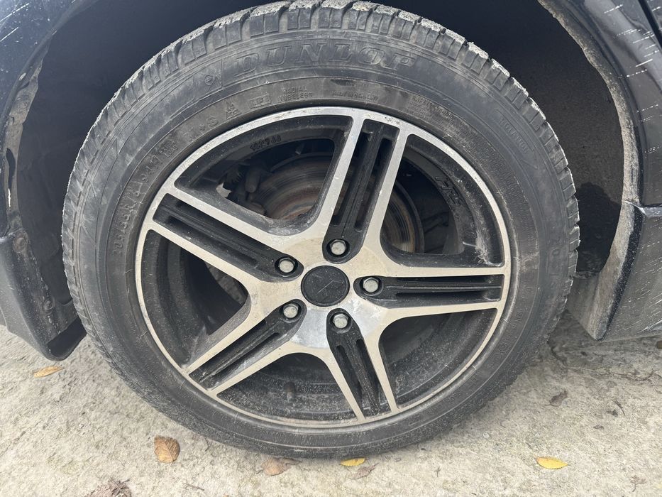 Литой диск R16 5*114.3 с резиной 205 55 Mitsubishi AMG Mersedes benz