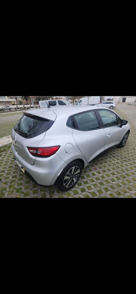 Clio 0.9 tce em perfeito estado