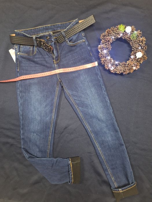 Теплі жіночі джинси 28 розміру