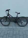 Rower dziewczecy czarno-fioletowy