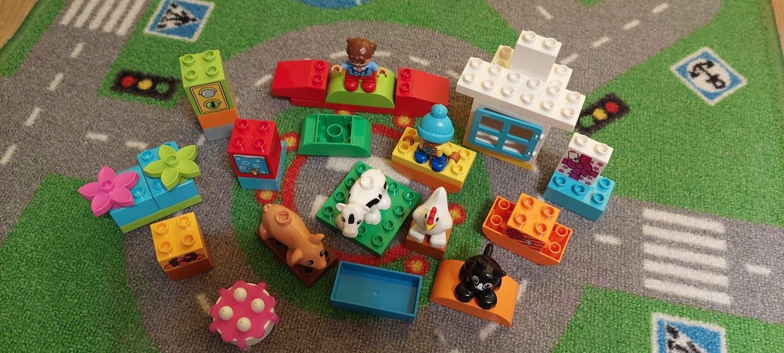 Zestaw klocków duplo farma, ludziki zwierzęta
