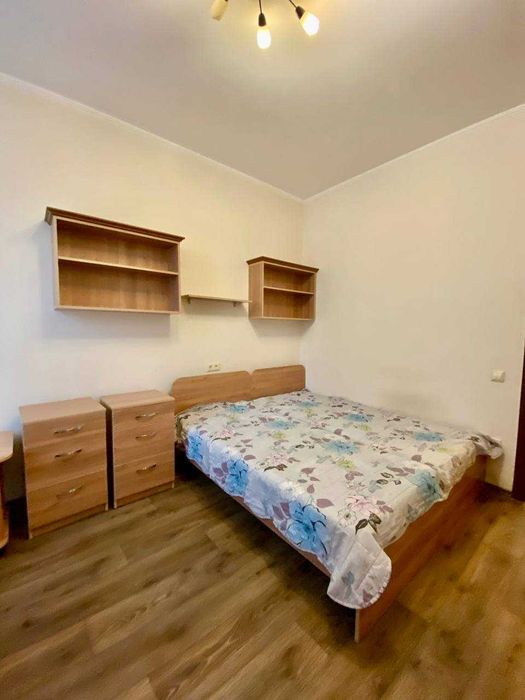 Лаврухіна 12, оренда 2-к квартири, Троєщина, ТРЦ Район!