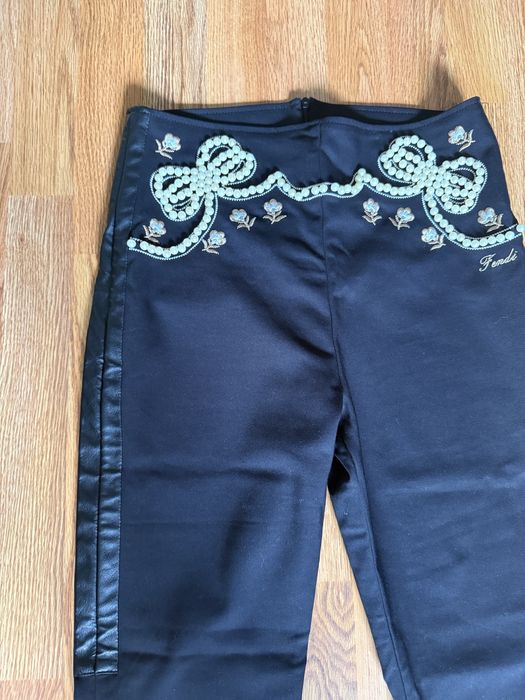 Продам женские брюки.