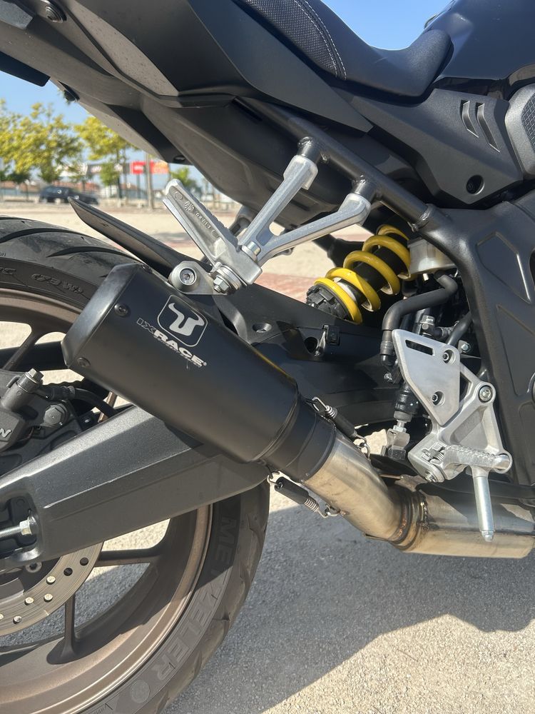 Honda cb650r com apenas 8.000km