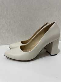 Свадебные весільні белые білі туфли 39 розмір