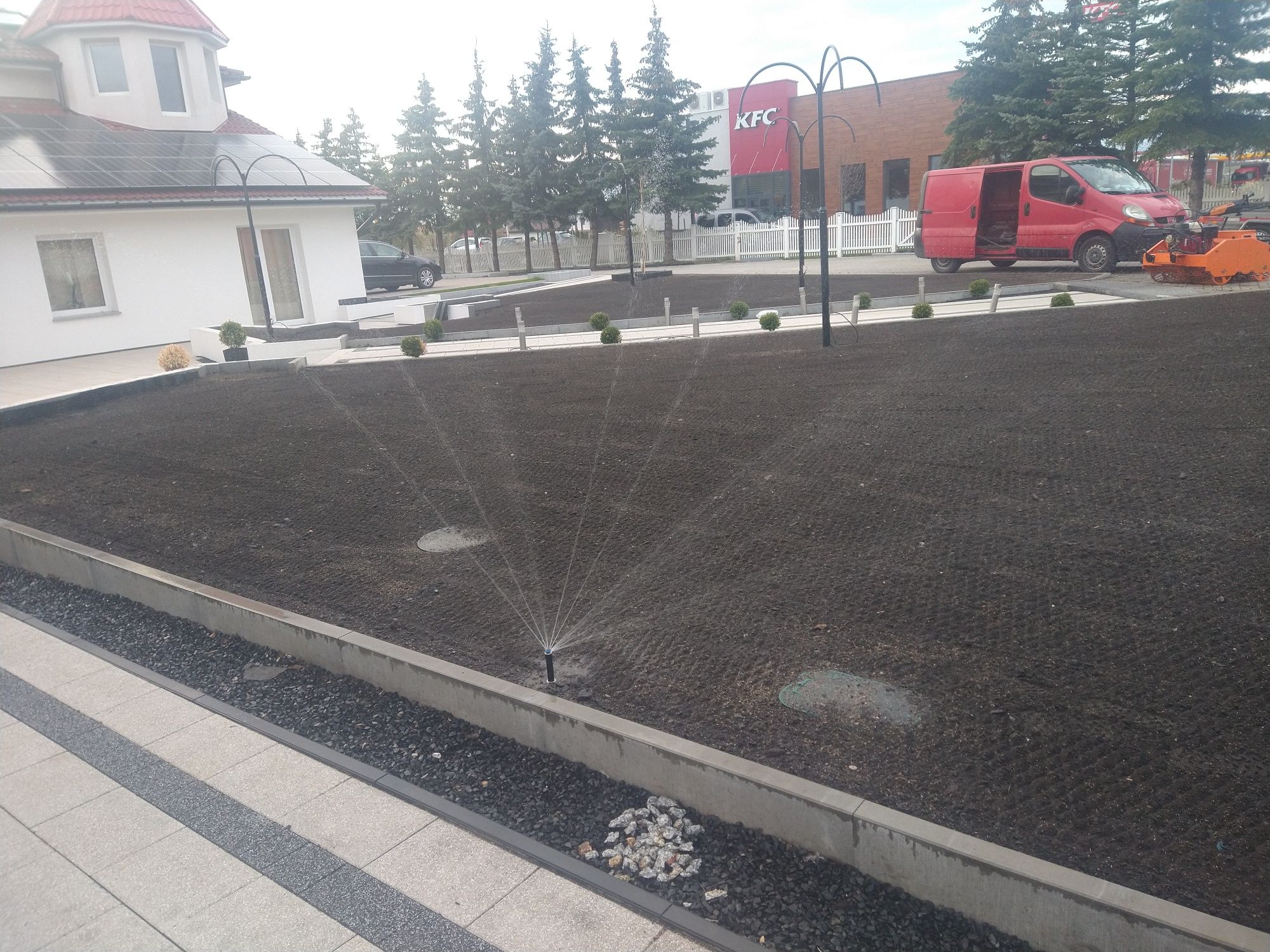 Automatyczne nawadnianie trawników!Montaż instalacji nawadniajacych!