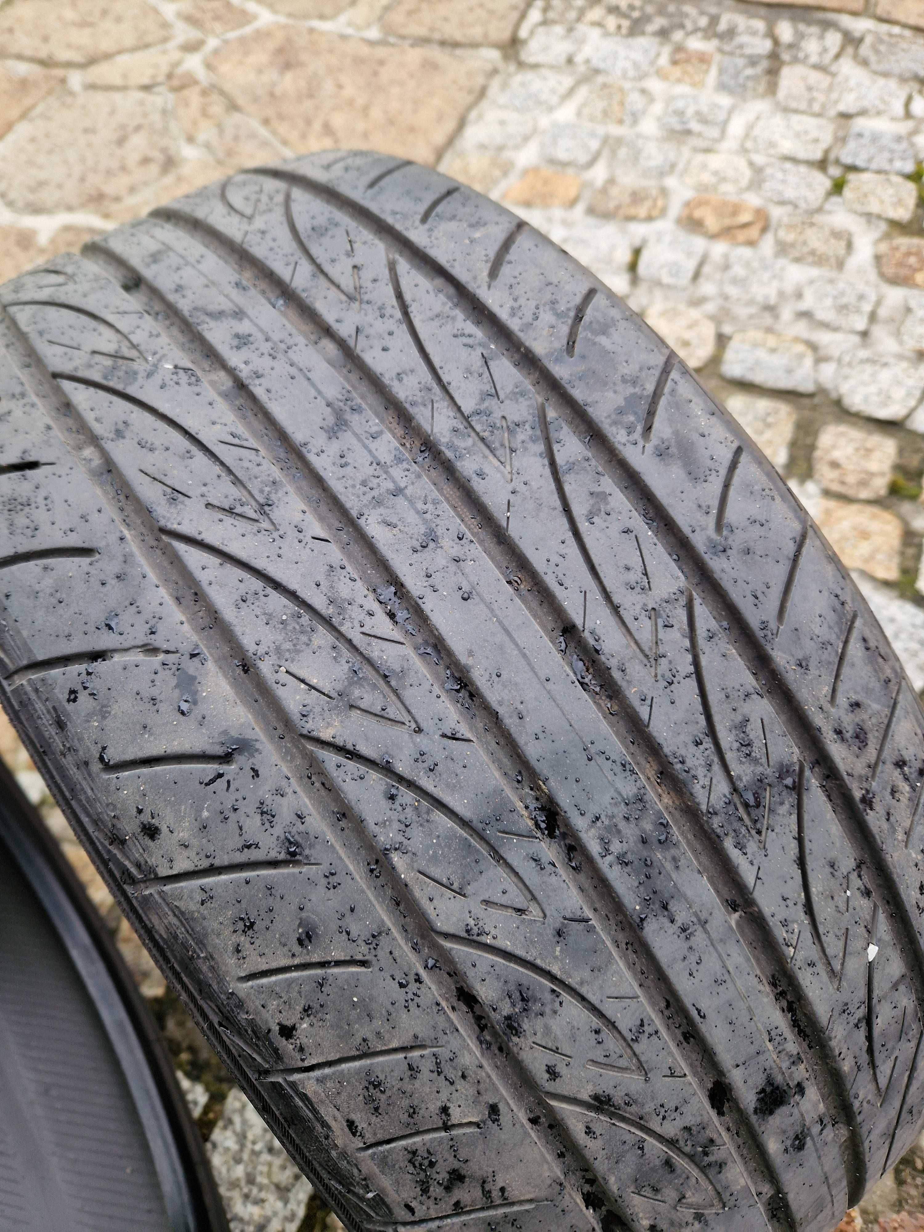 Opony Yokohama Advan Fleva V701 235/35 R19