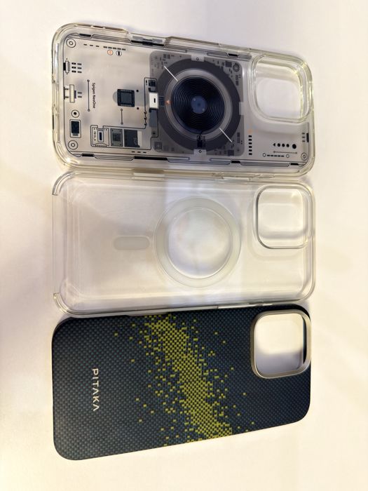 Продам чохли на iphone 16 pro max