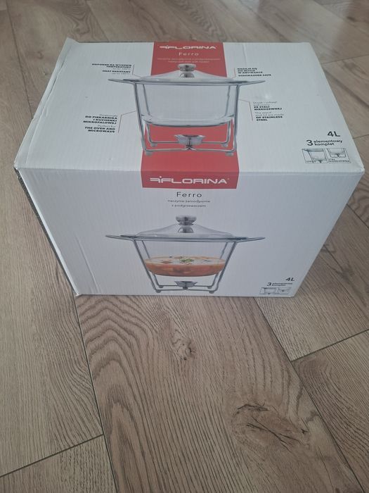 Naczynie żaroodporne z podgrzewaczem garnek