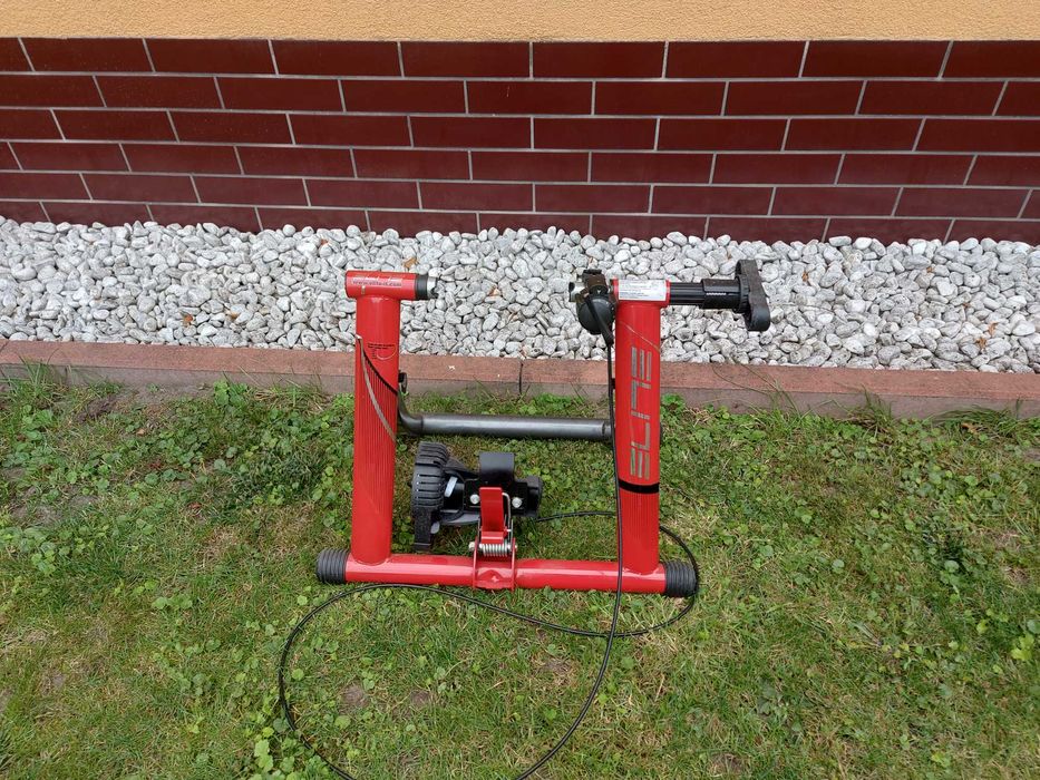 Trenażer rowerowy Elite