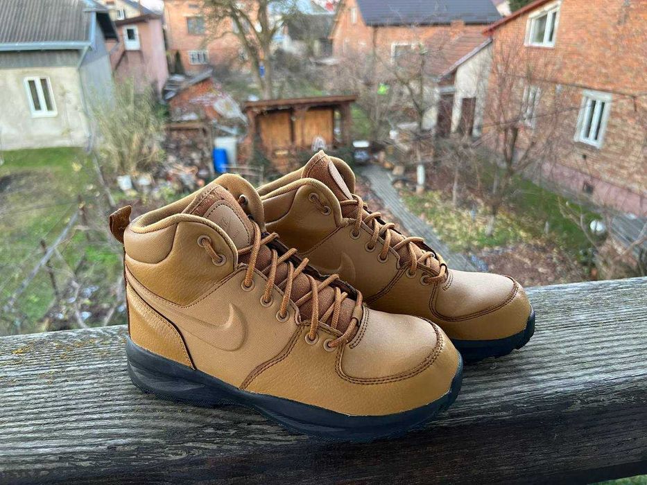Шкіряні черевики Nike Manoa