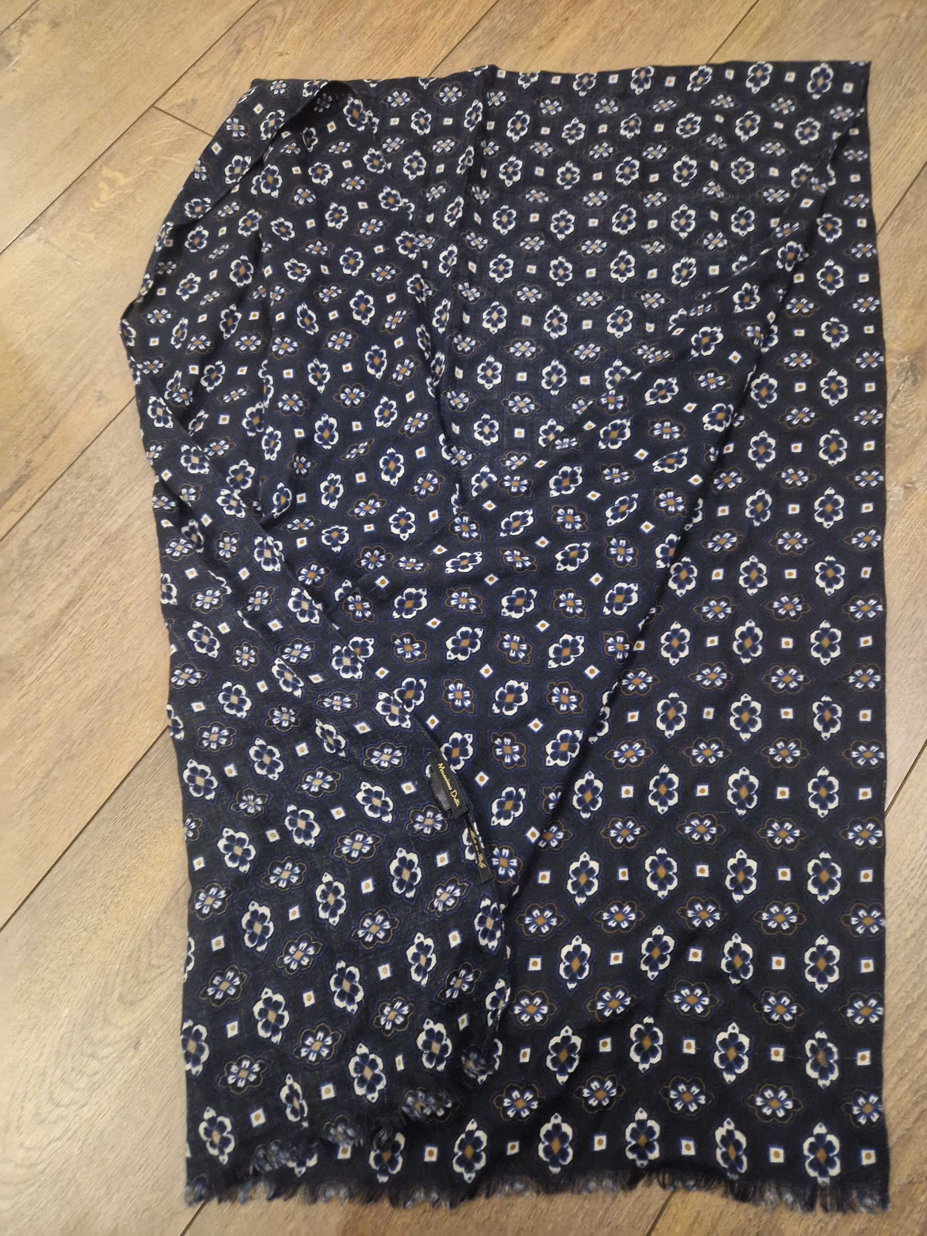 Lenço azul homem massimo dutti