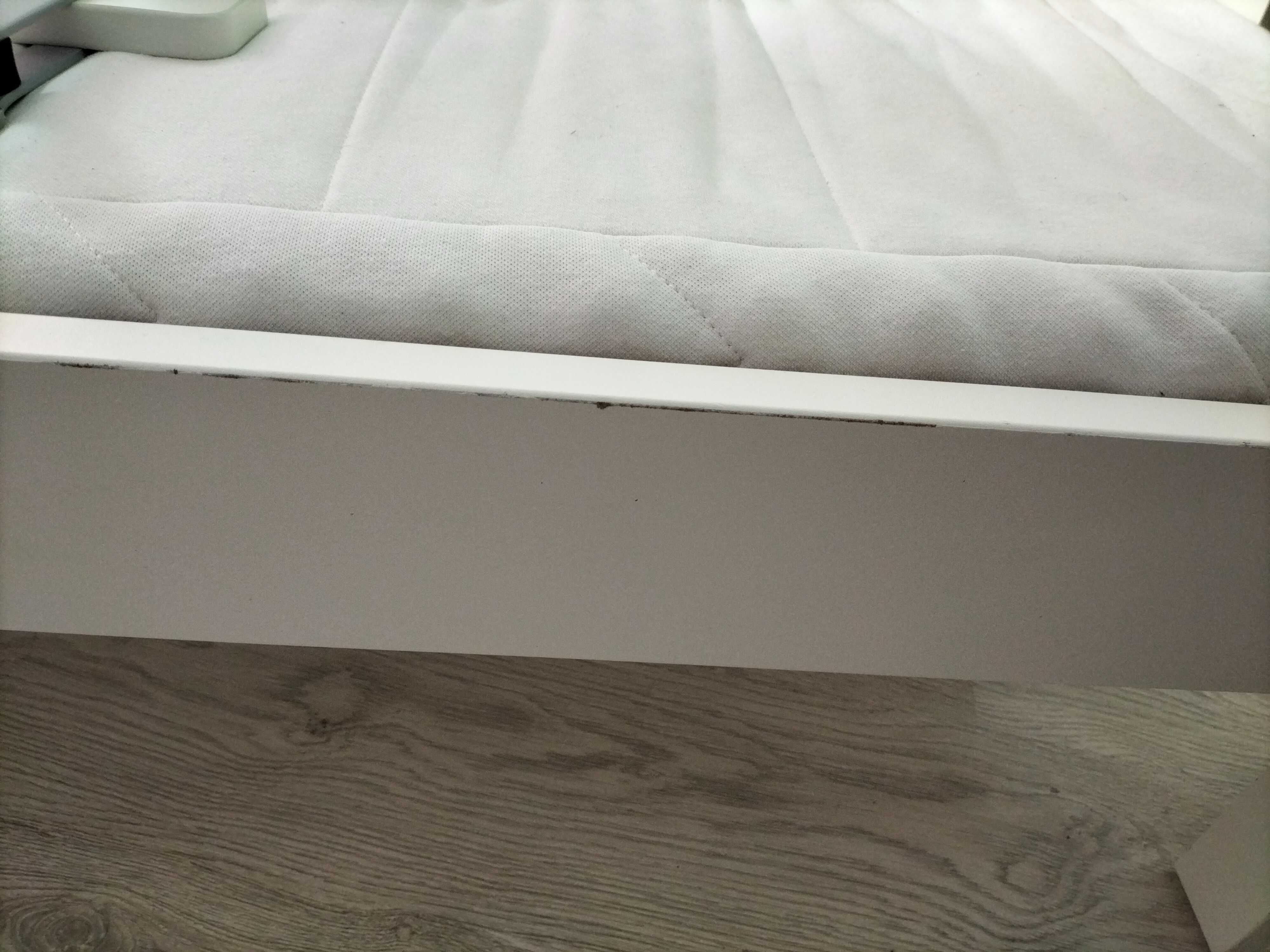 Łóżko IKEA z baldachimem