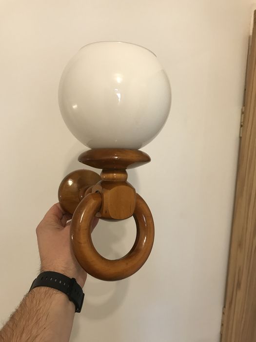 Zyrandol plafon oswietlenie na sciane