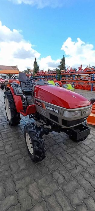 Campanha de Natal: Trator Yanmar F180  + 4 alfaias POUPE 1250€
