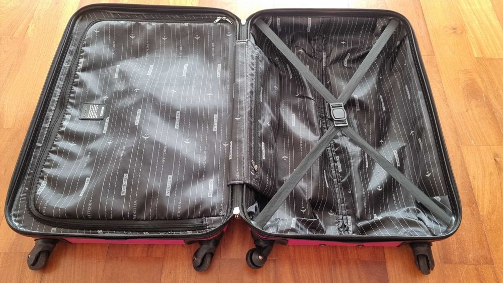 Różowa walizka podróżna Witchen o wymiarach 65x45x27 cm