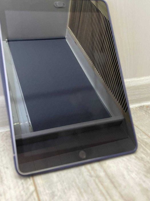 iPad 6 покоління (2019) Wi-Fi — 32 ГБ, гарний стан, комплект