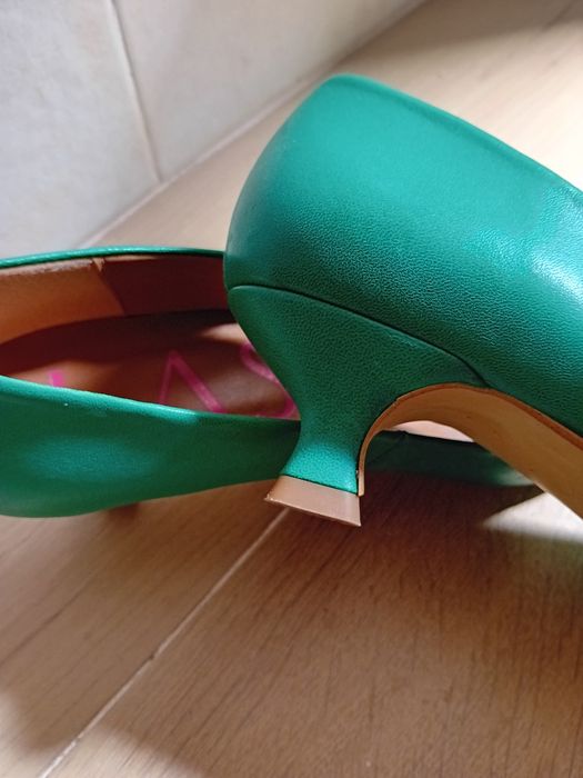 Sapatos Lolas – tamanho 38 – usados apenas uma vez