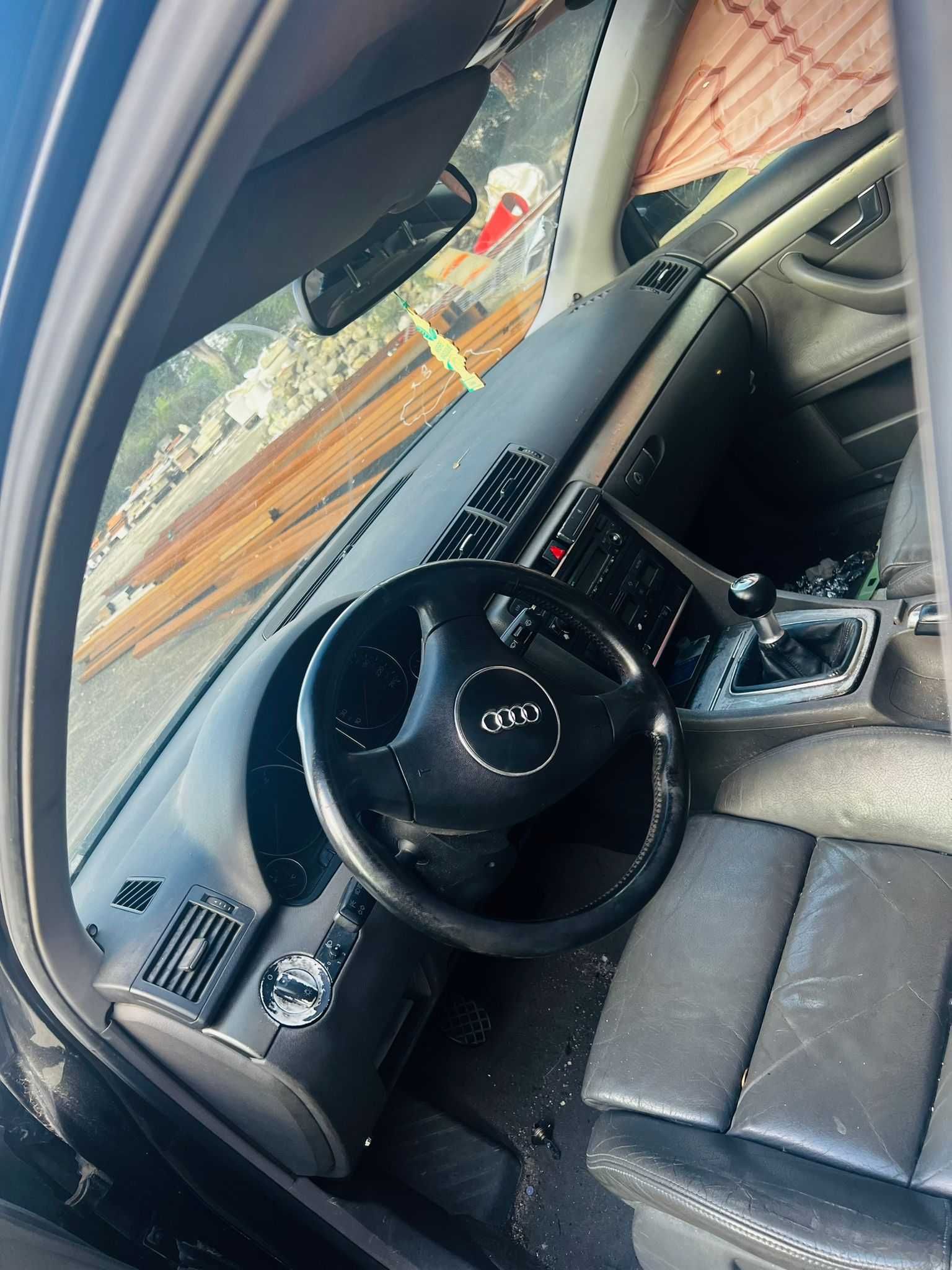 Vendo Audi 1.9 para peças