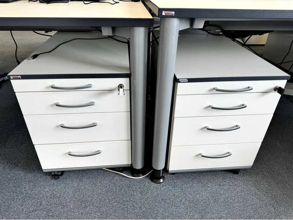 Biurko marki ASSMANN Solidne