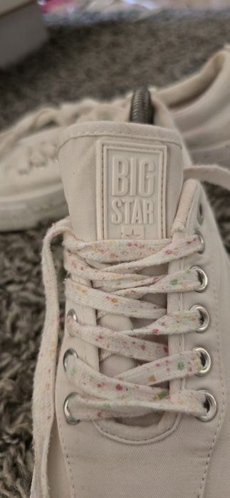 Damskie trampki białe big star rozmiar 39 z kolorową podeszwą adidas