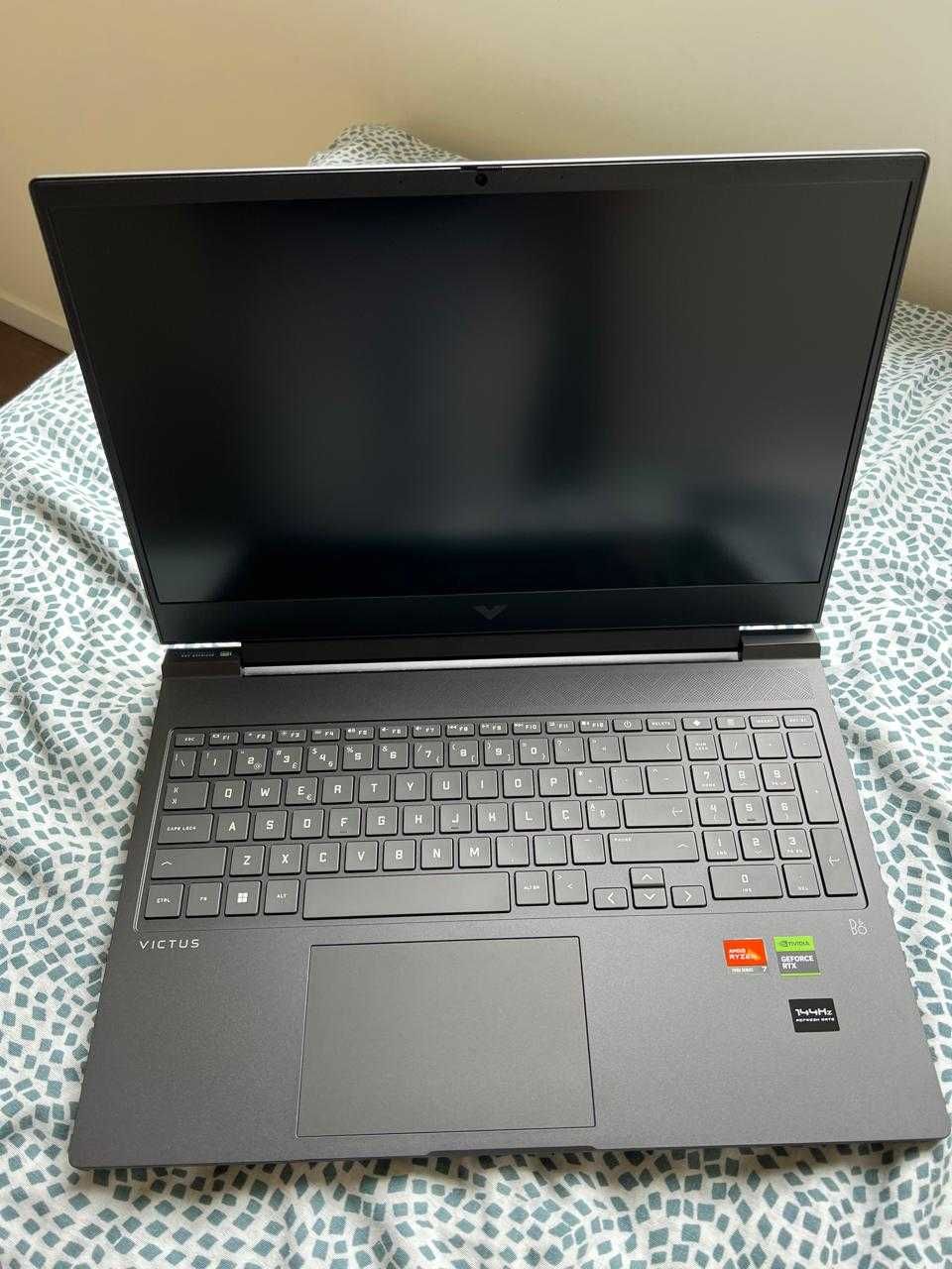 Victus by HP Gaming Laptop 16-s006np