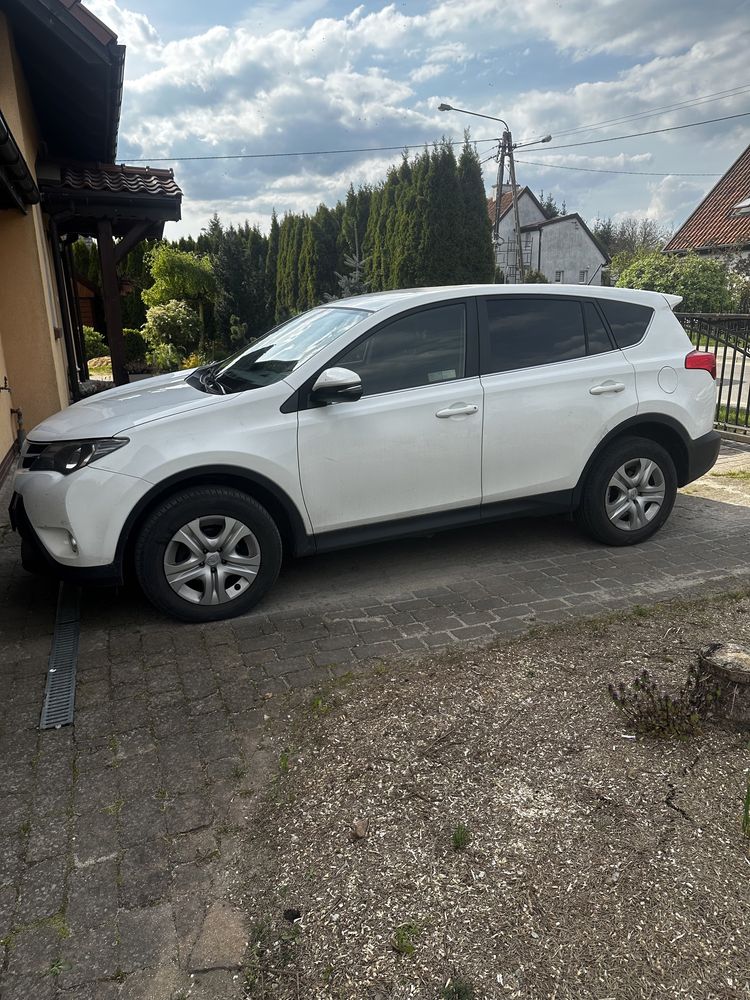 Toyota rav 4 2013 rok 2.0 diesel