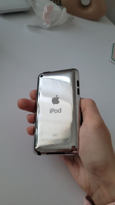 Apple ipod touch 8 gb