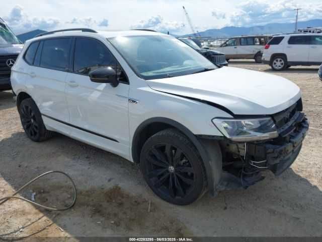 2020 volkswagen TIGUAN SE R-LINE