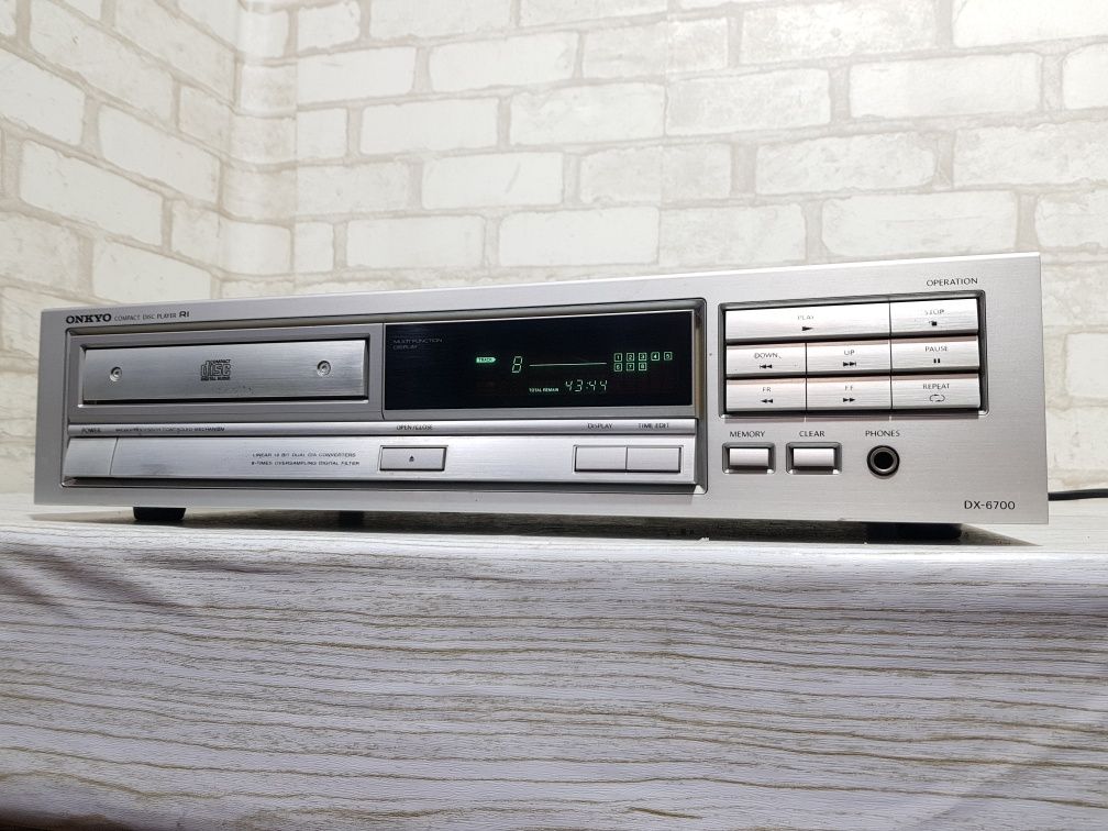 Hi-Fi! Програвач CD дисків ONKYO DX-6700, б/у з Німеччини
