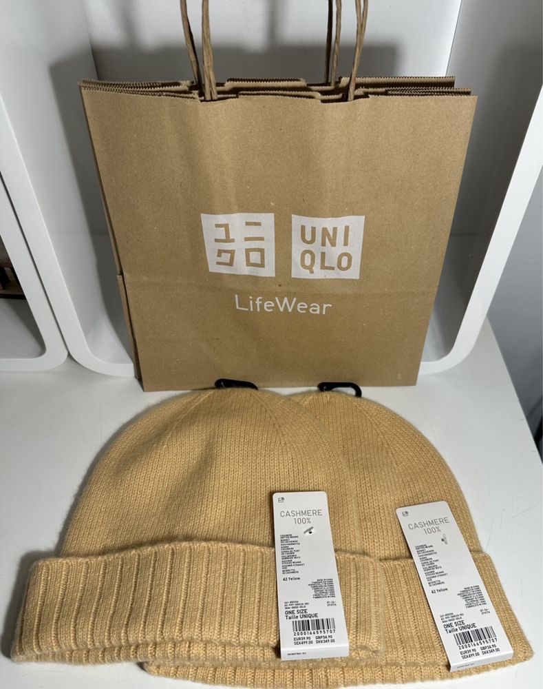Шапка Uniqlo 100% кашемір в одному кольорі Camel