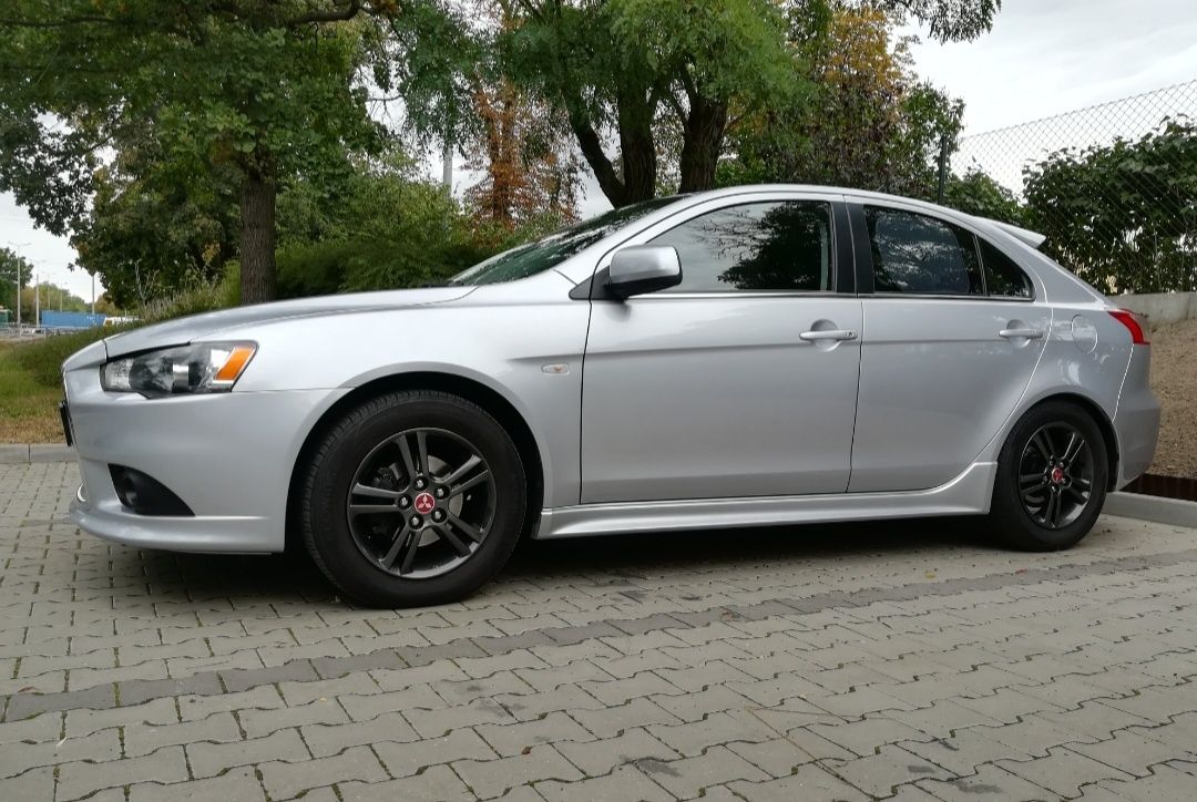 Mitsubishi Lancer Sportback 1,8 benzyna + LPG