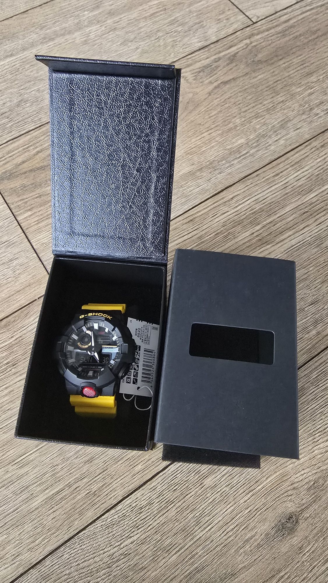Zegarek Casio G-shock GA-700MT-1A9JF nowy