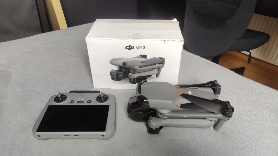Dji mavic air 3 + kontroler rc2 nowy display unit