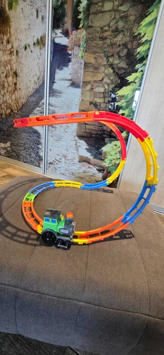 Ciuchcia Little Tikes, Tumble Train, Pociąg jeżdżący w pętli