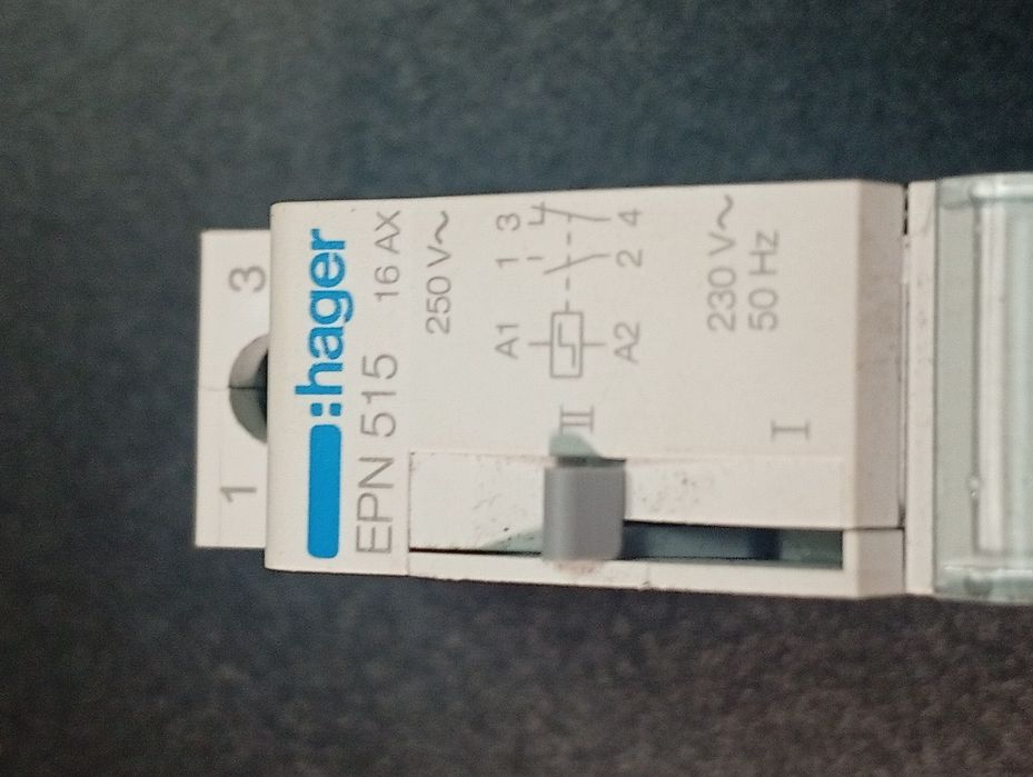 Импульсное реле hager epn 515
