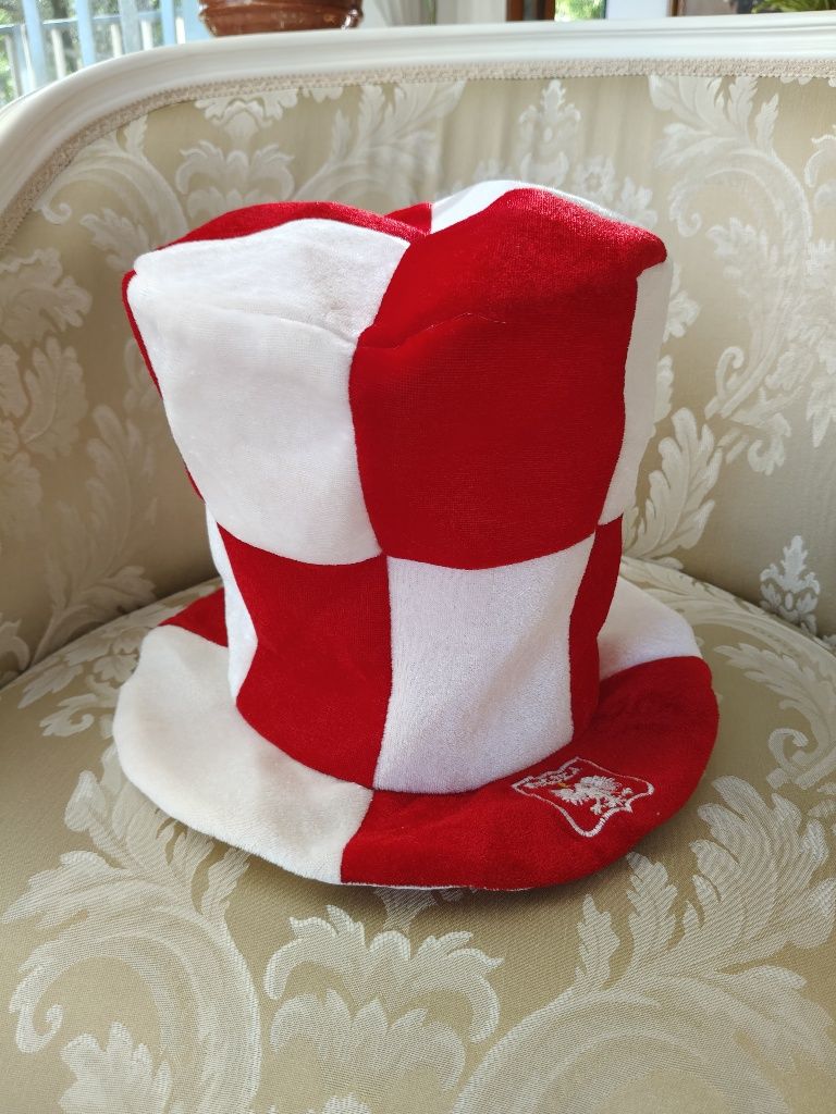 Czapka /cylinder kibica Polska Nowa