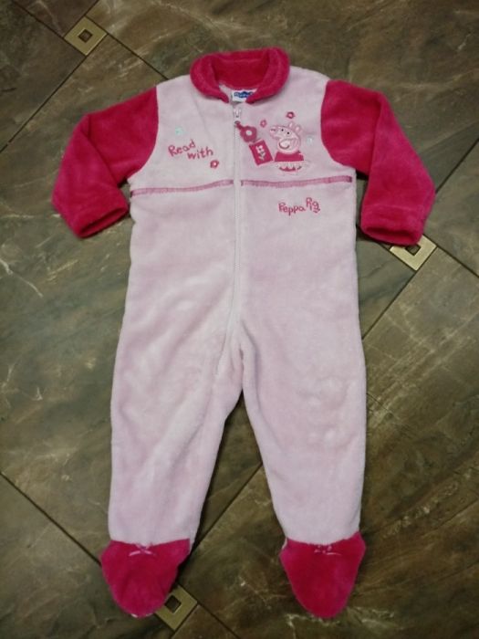 Pajac kombinezon piżamka strój Świnka Peppa Pig 12 -18 miesięcy 80 86