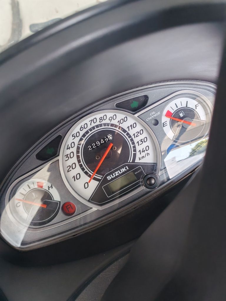 Suzuki burgman 125