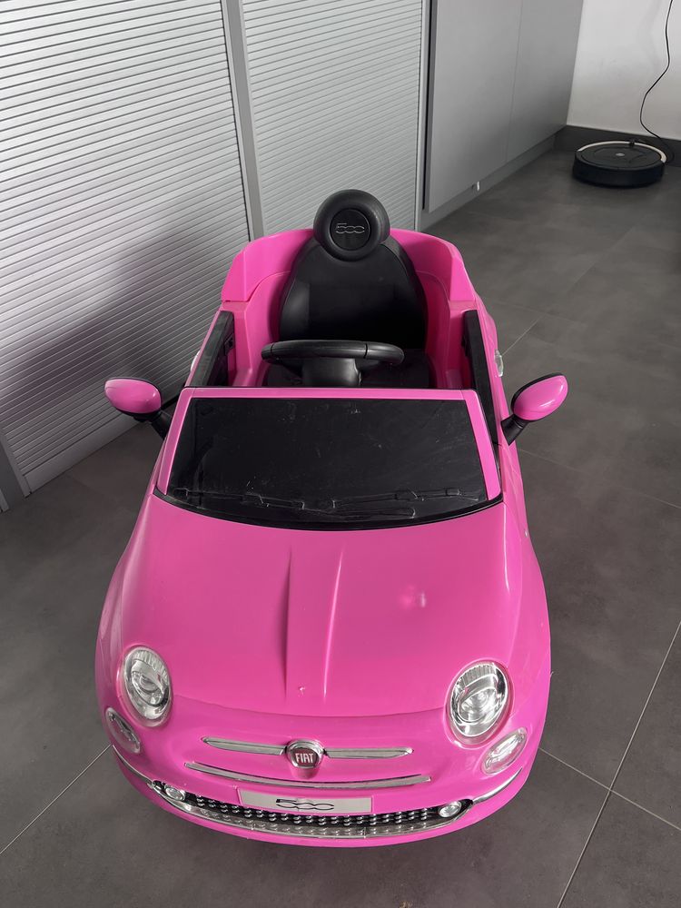 Samochod elektryczny dla dzieci rozowy fiat 500
